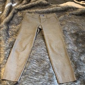 3/$15 Like New Old Navy ankle length pants 2